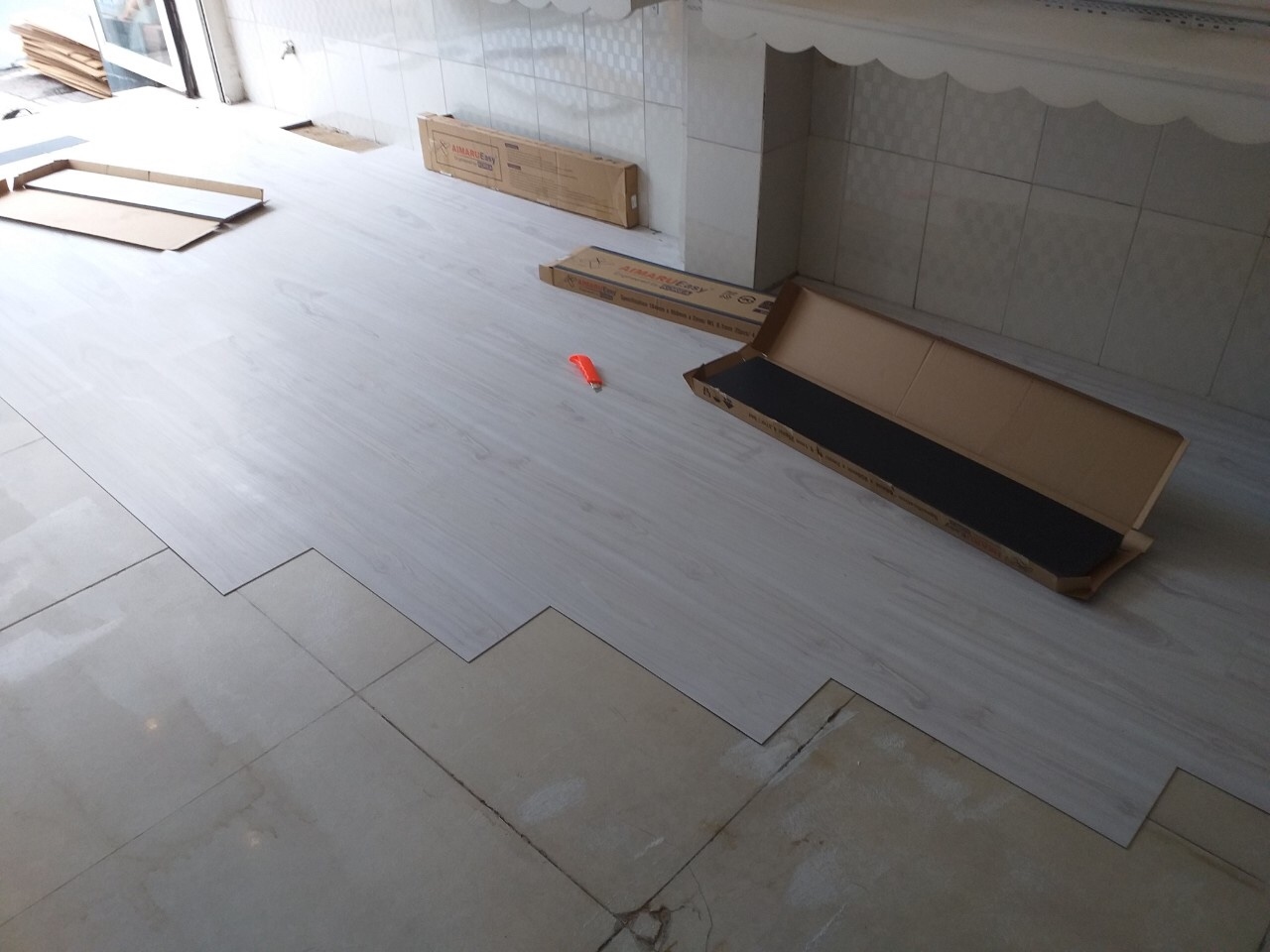 Sàn nhựa Aimaru EASY  vân gỗ