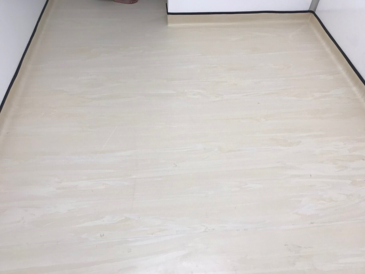 Sàn vinyl kháng khuẩn  topflor 3002 màu kem 