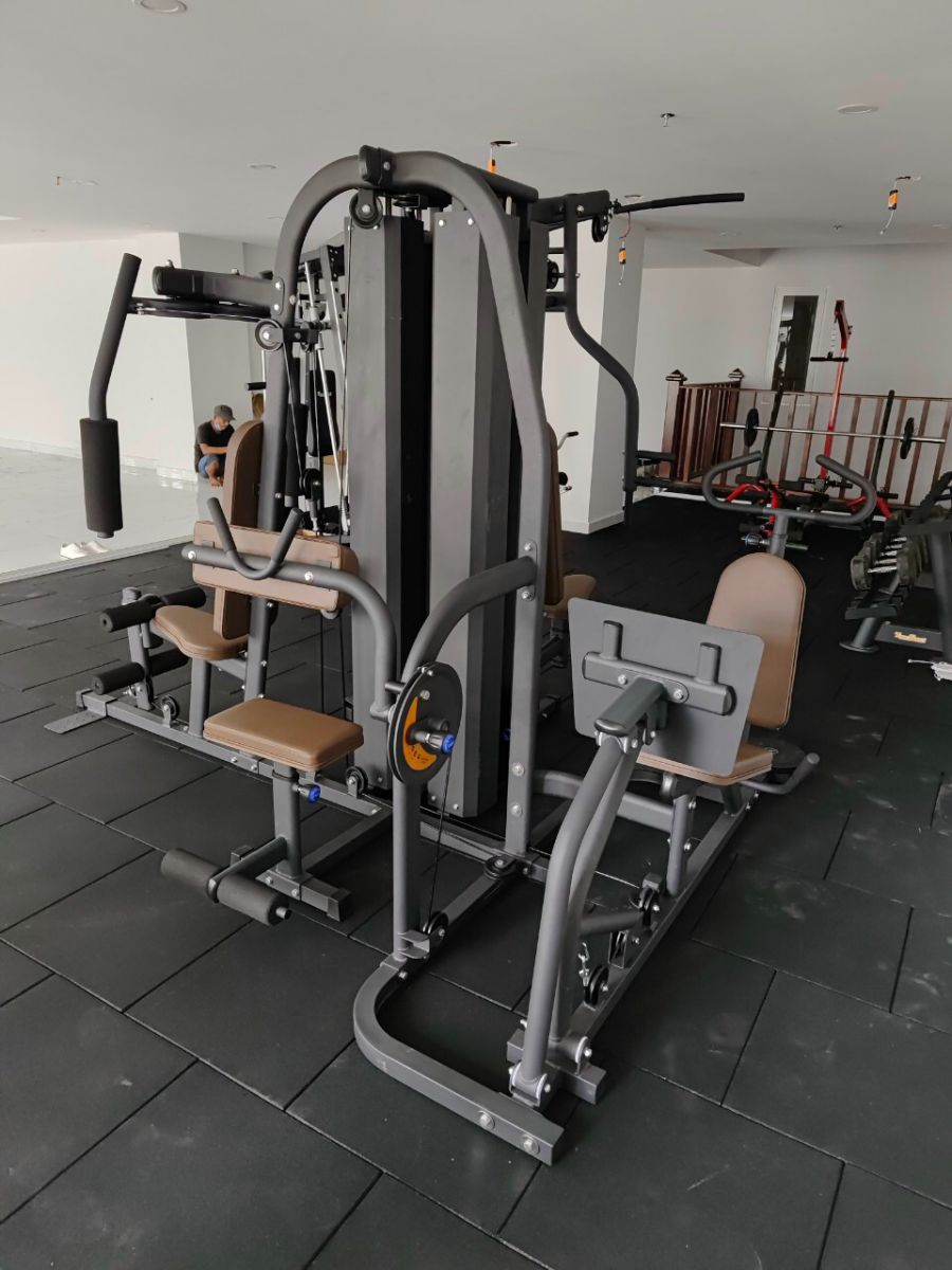 Cao su đen phòng gym 