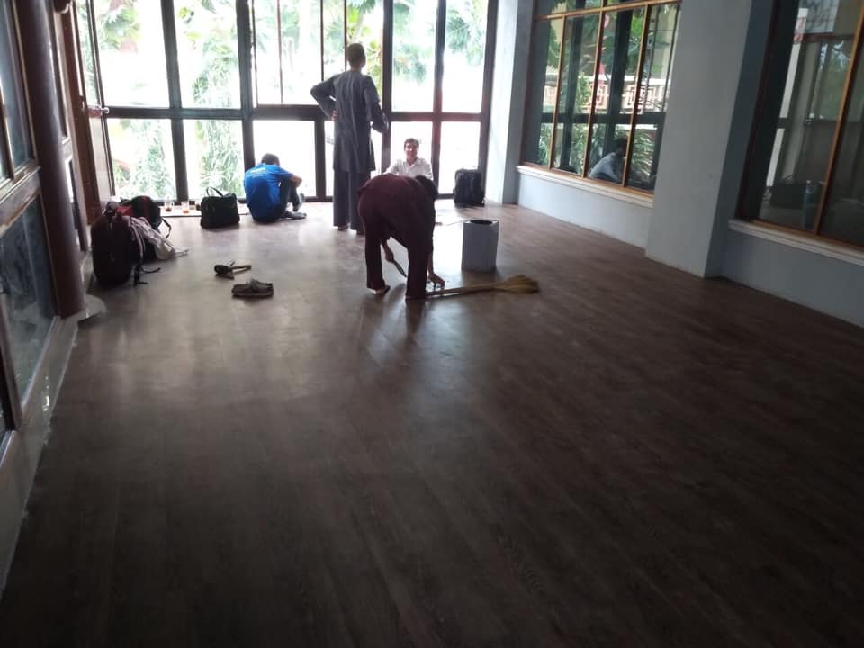 gạch nhựa giả gỗ 