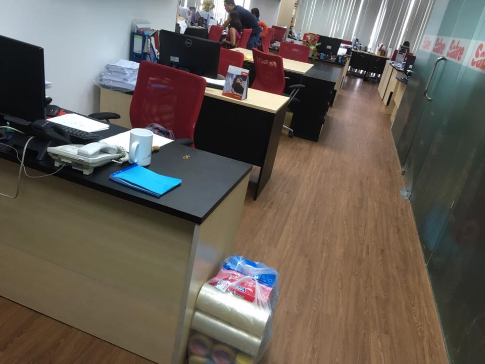 sàn nhựa deluxe 1031 vân gõ 